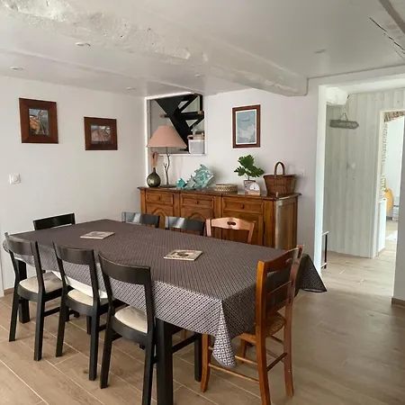 Maison Familiale De Centre-ville Holiday home *